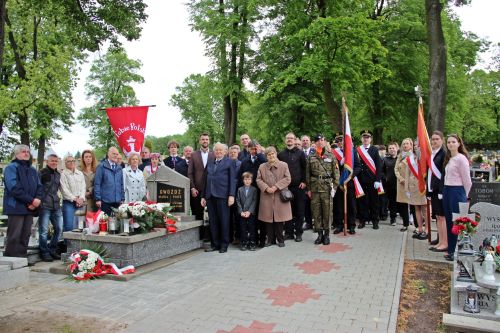 Ilustracja artykułu: "Oznaczenie grobów Powstańców Śląskich"