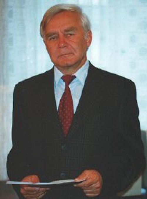 Ilustracja artykułu: "prof. Sylwester Markusik"